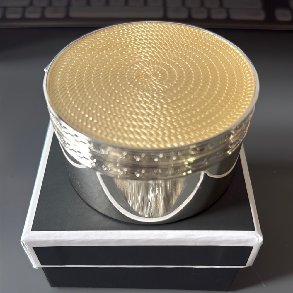 Vera Wang Wedgwood with Love Nouveau Elegant Gold and Silver Decorative Box